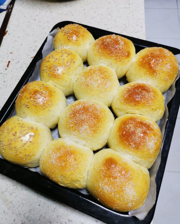 超软牛奶餐包，此配方超软不甜易出膜，放一礼拜不变硬