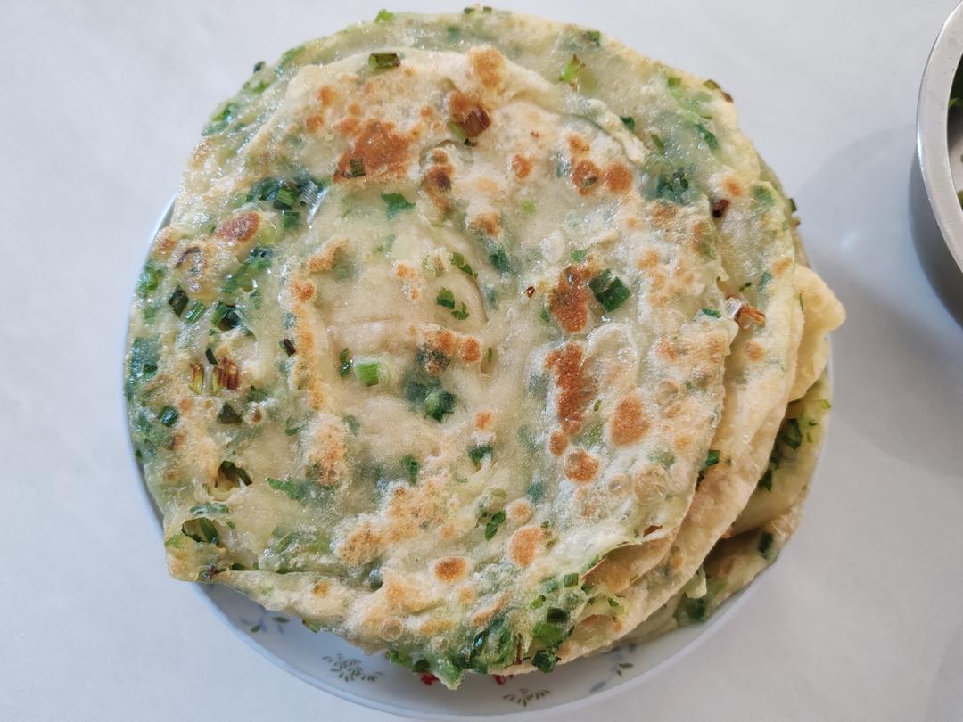 家常葱油饼 柔软多层 凉了也不硬 附细节视频详解