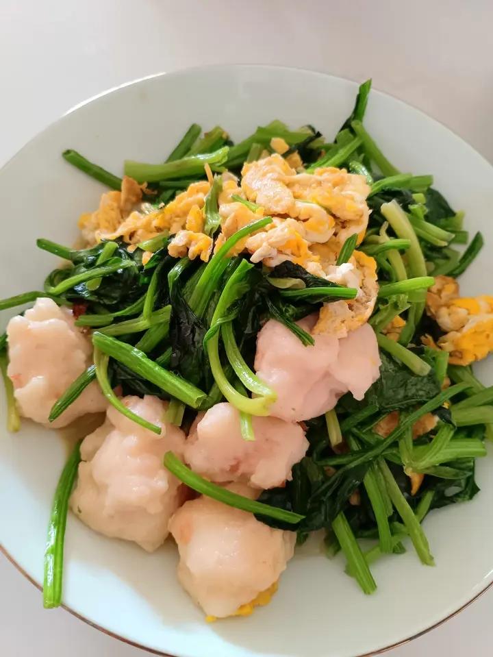 健身食谱：菠菜虾仁炒蛋
