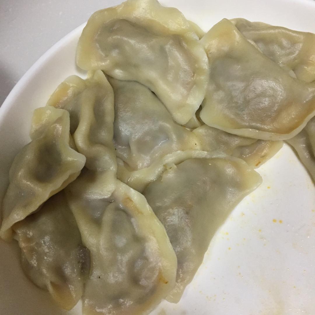 胡萝卜牛肉香菜饺子