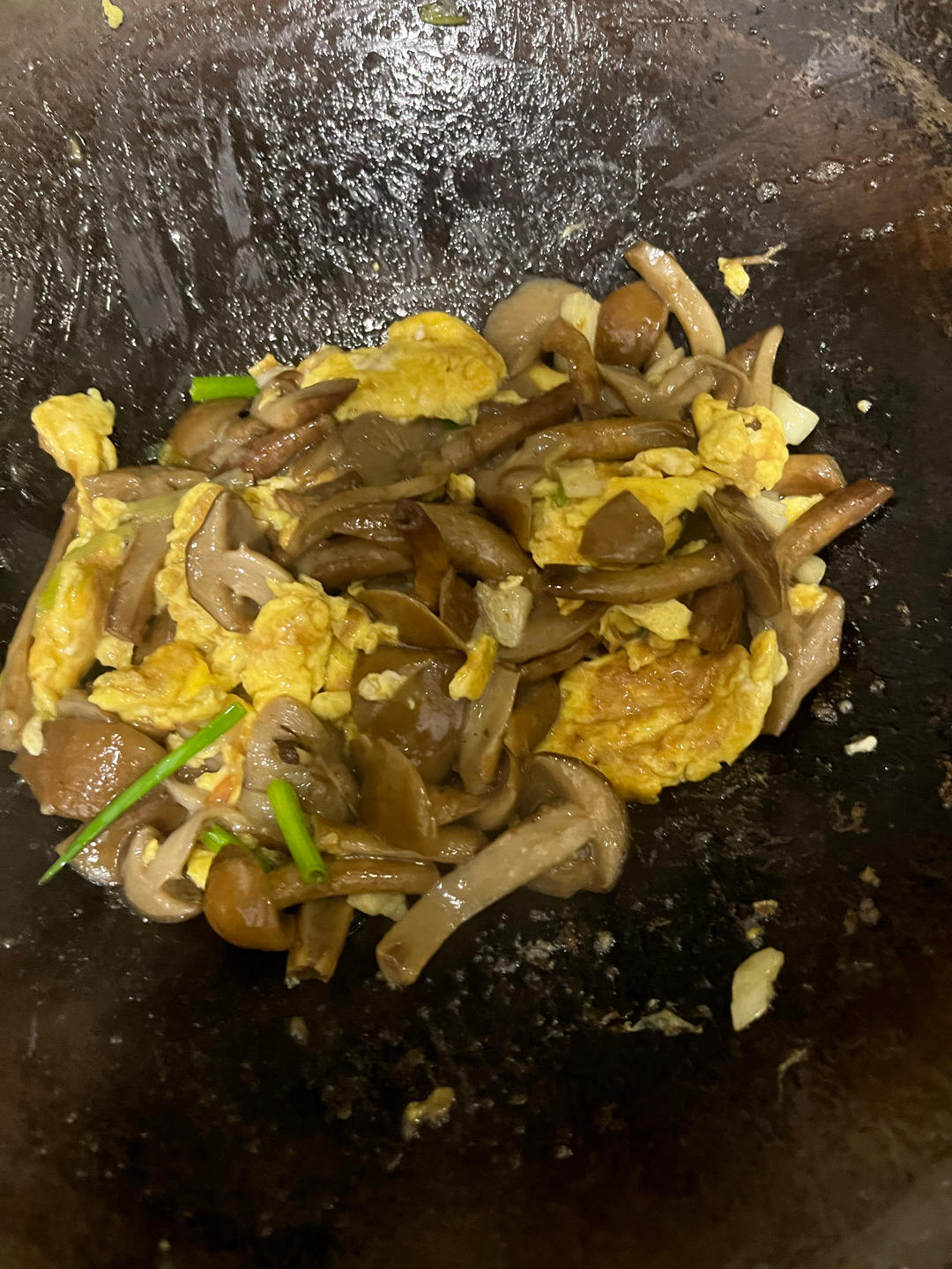 滑子菇炒蛋