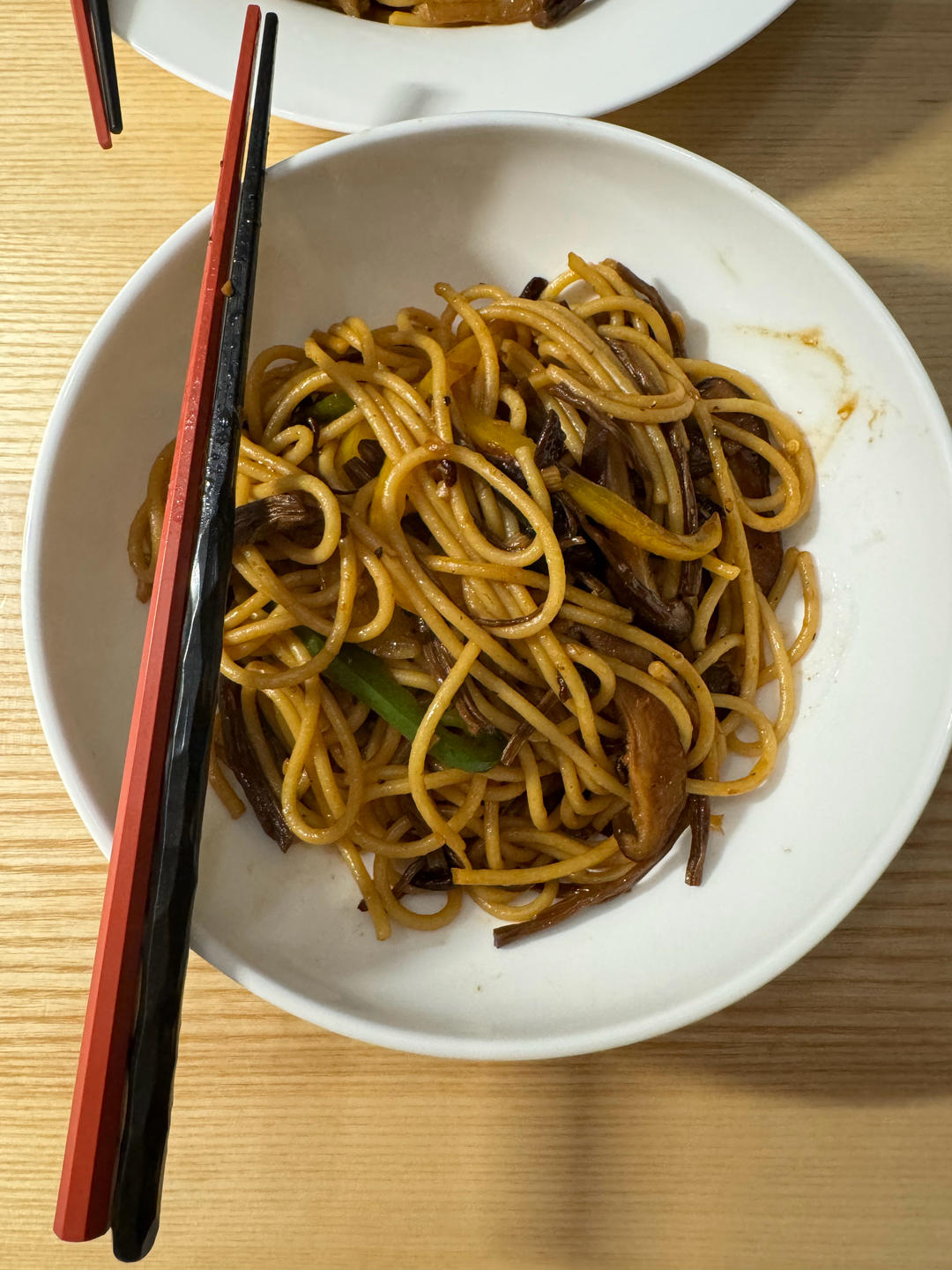 五花肉干锅茶树菇