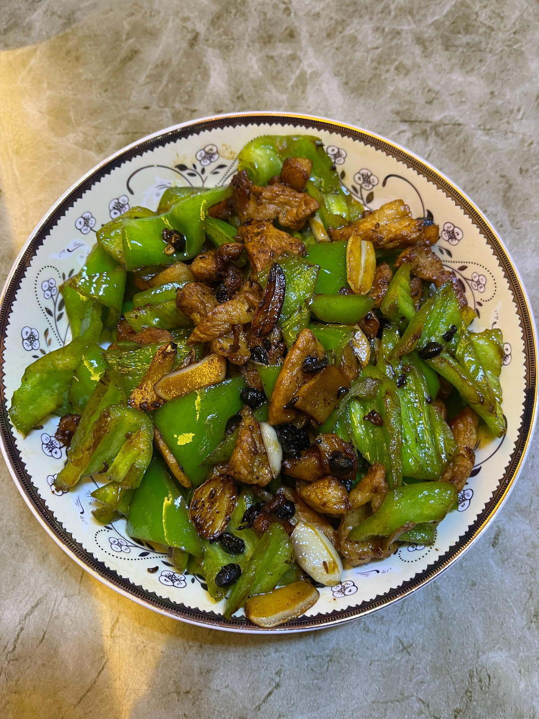 正宗辣椒炒肉