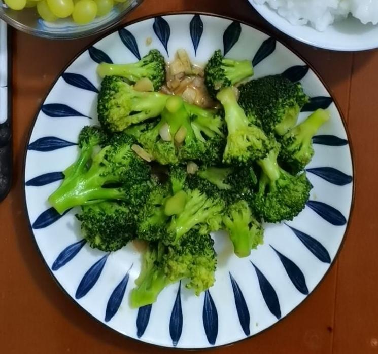 蚝油蒜蓉西兰花