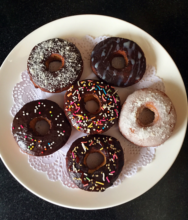 春暖花开688做的甜甜圈donut