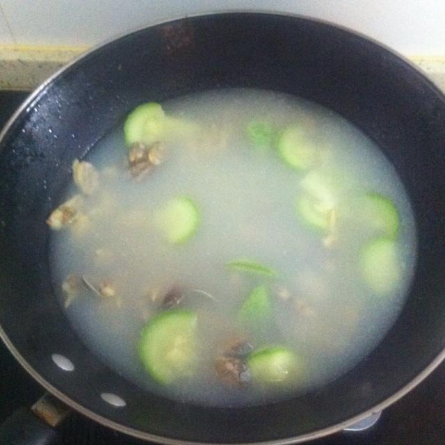 蚬子汤的做法