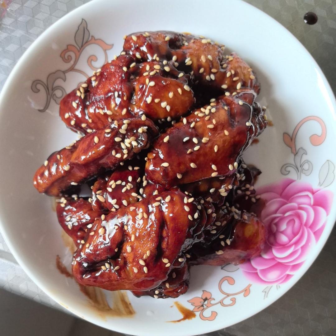 好吃到舔手指的红烧鸡翅😋孩子的最爱❤️