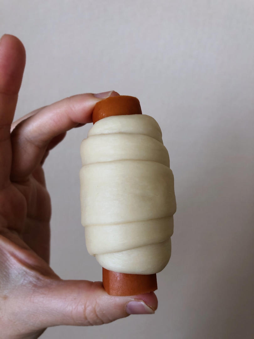 蒜香肠仔包