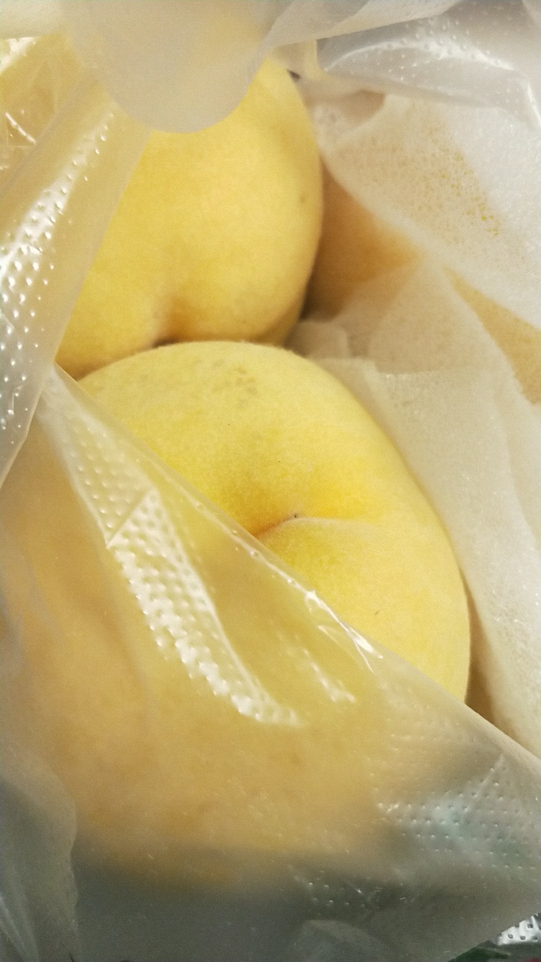 黄桃白桃罐头的做法 步骤1