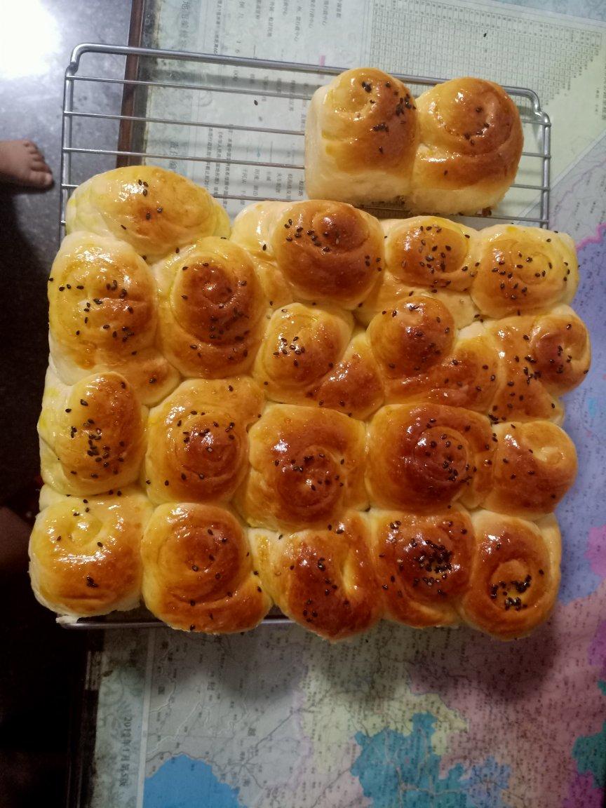 脆底蜂蜜小面包