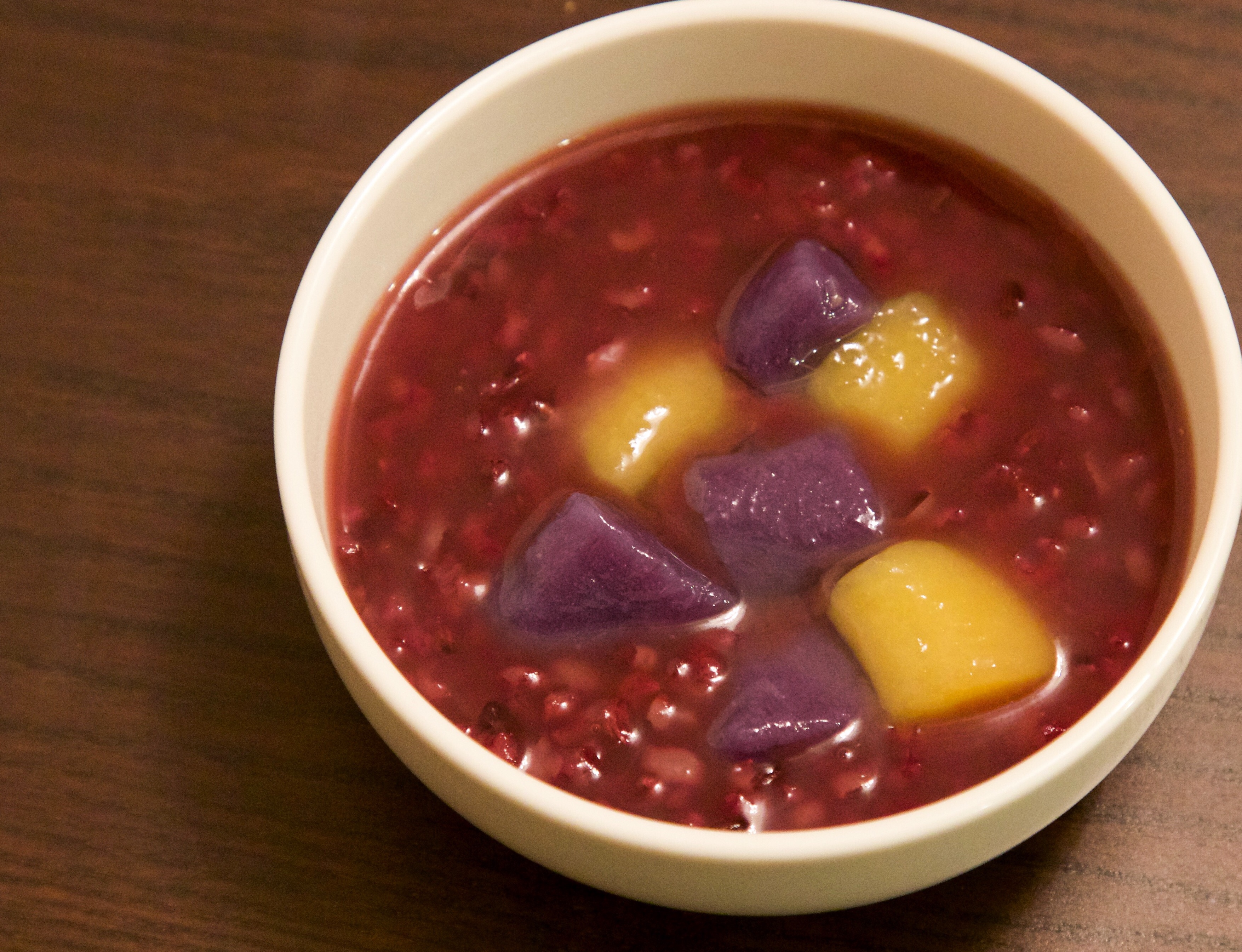 紫米配芋圆的做法