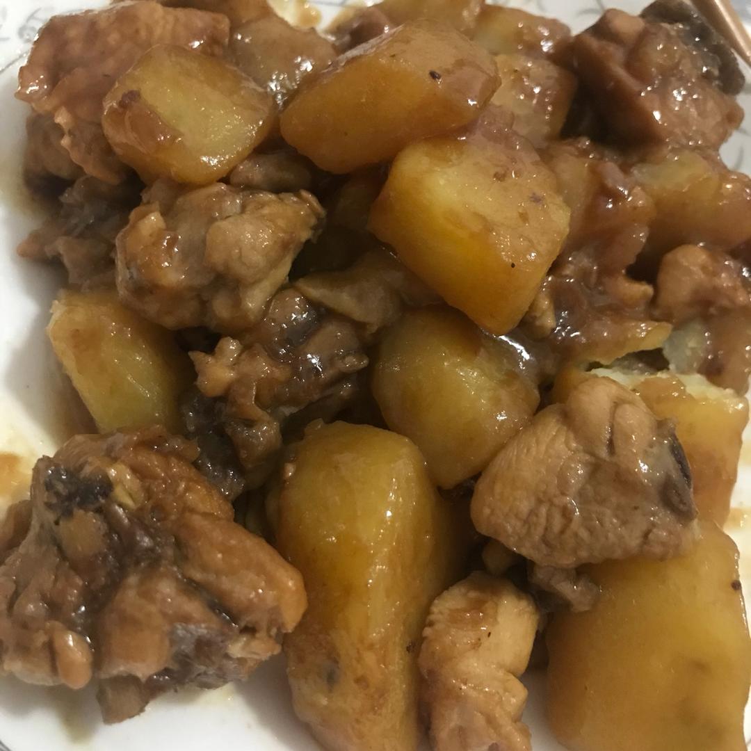 土豆焖鸡腿