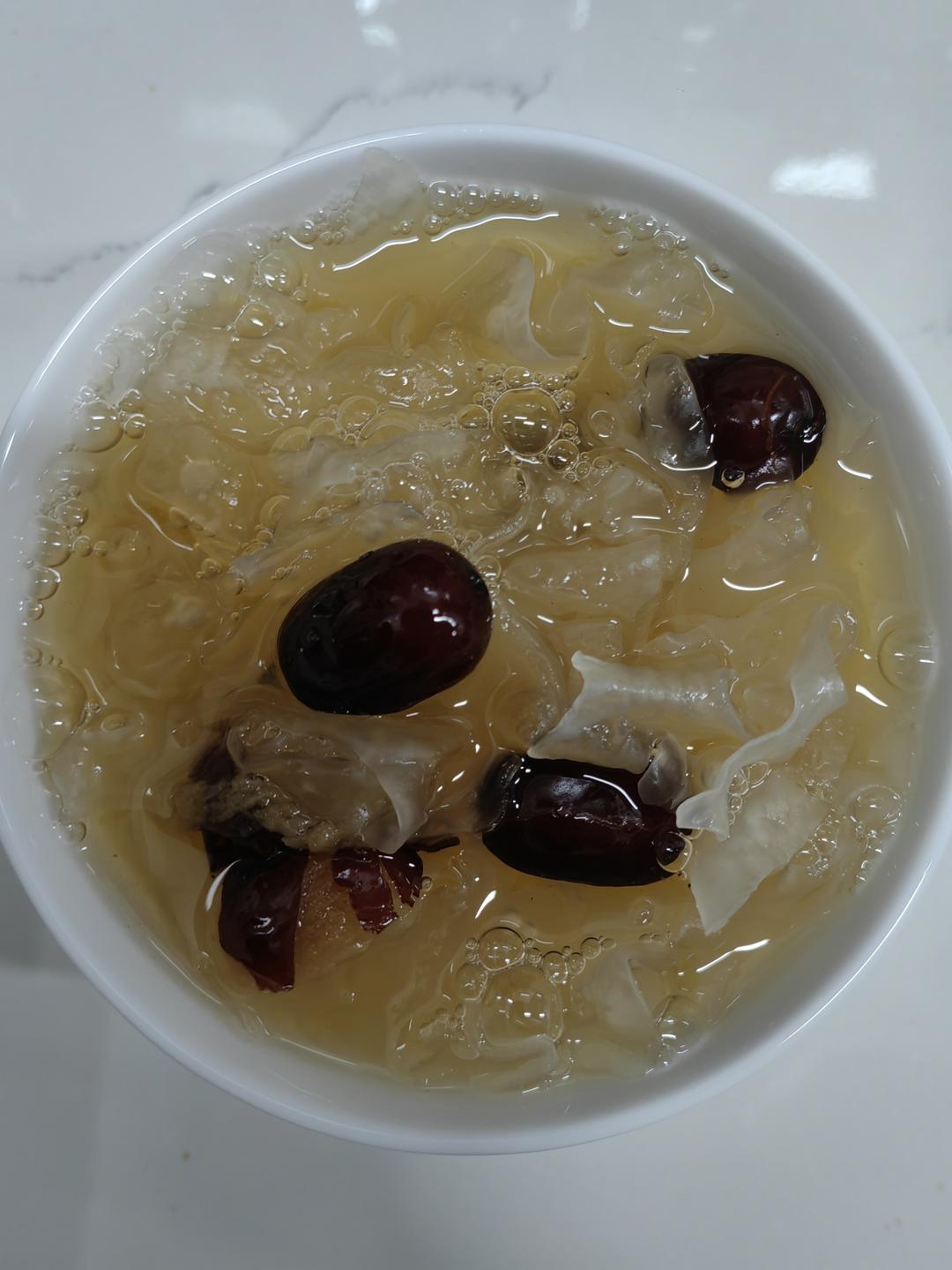 无敌好喝❗️快速熬出胶的银耳羹😋美容又养颜