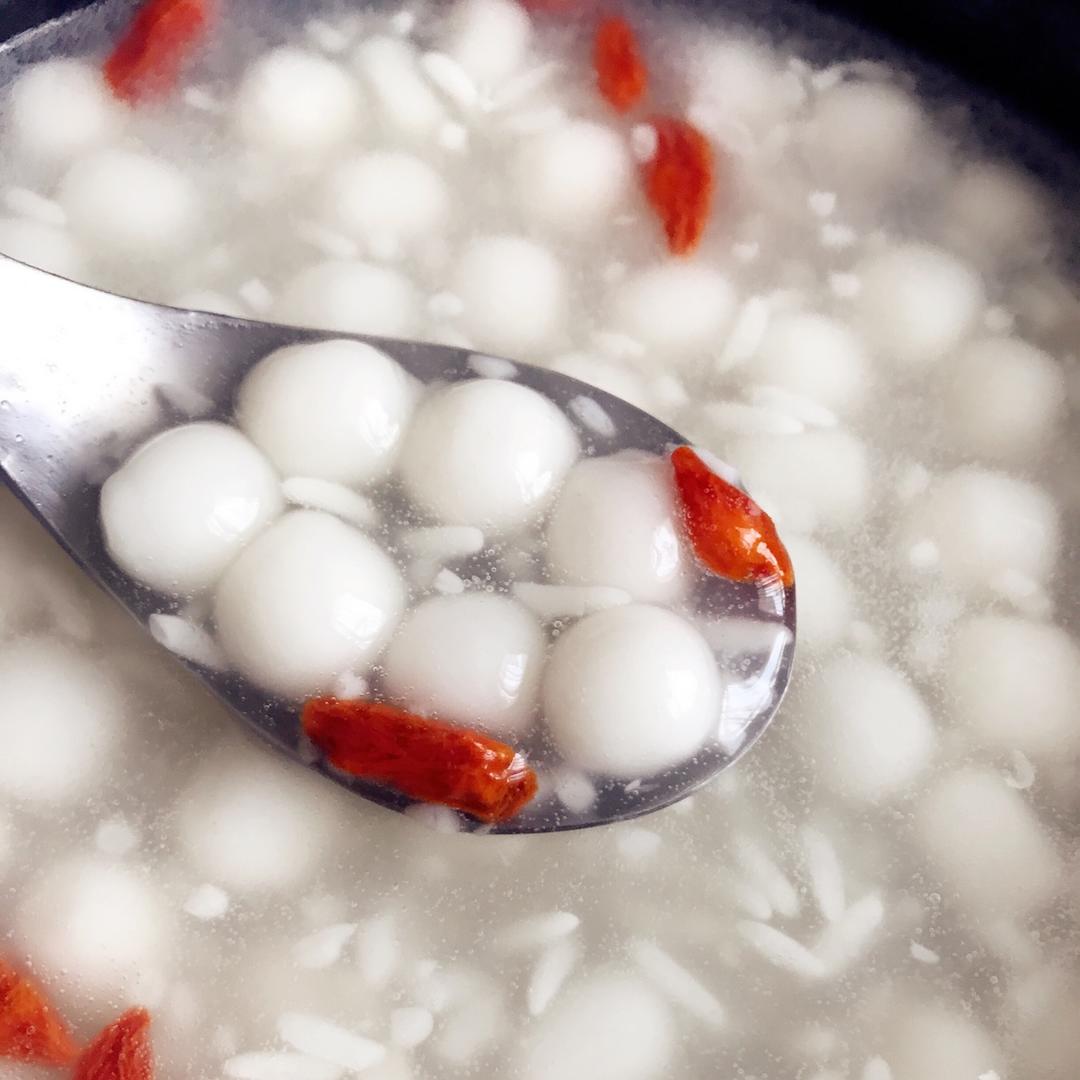 枸杞酒酿小圆子