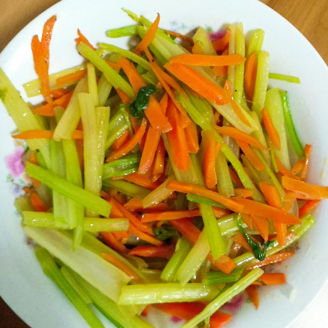 芹菜胡萝卜的做法