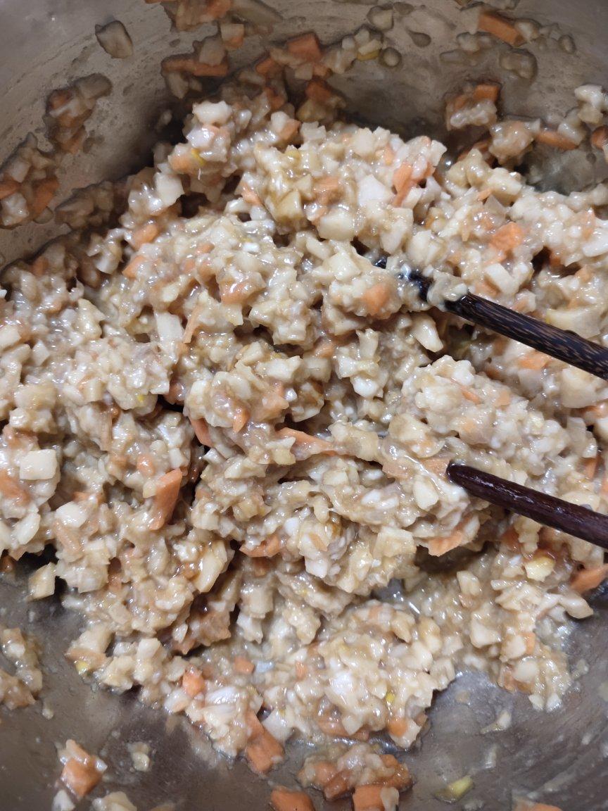 rongxiu1967做的超级无敌好吃的猪肉莲藕馅饺子