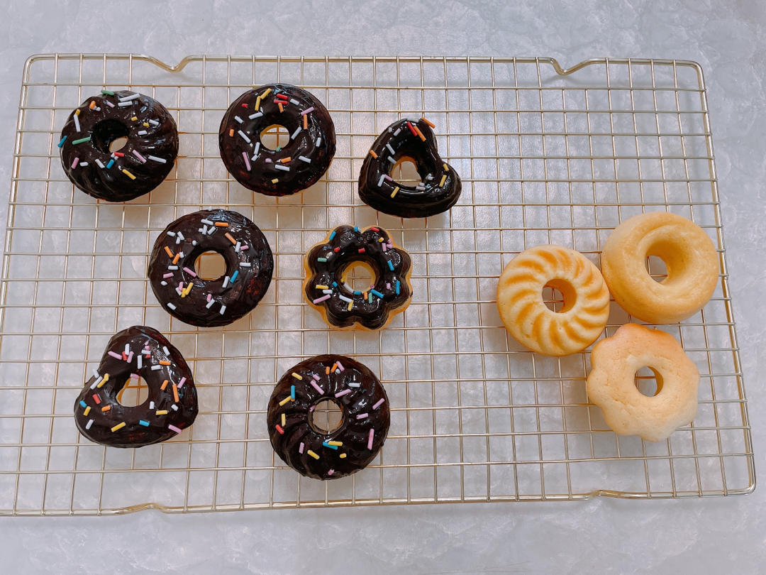 治愈系香芋巧克力甜甜圈