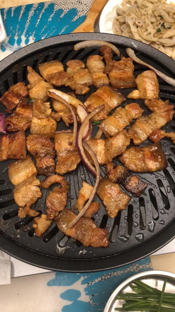 钧秋做的家庭版烤肉!只需要一个锅,你值得拥有