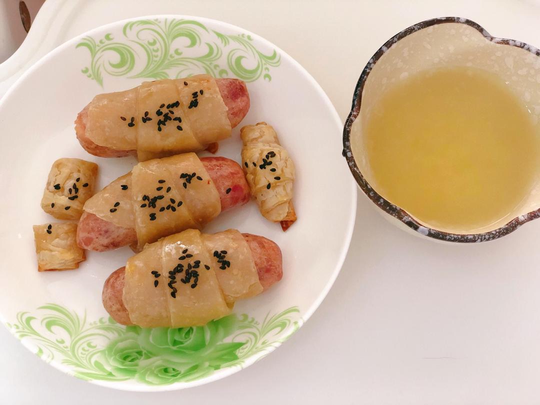 手抓饼版可颂火腿卷