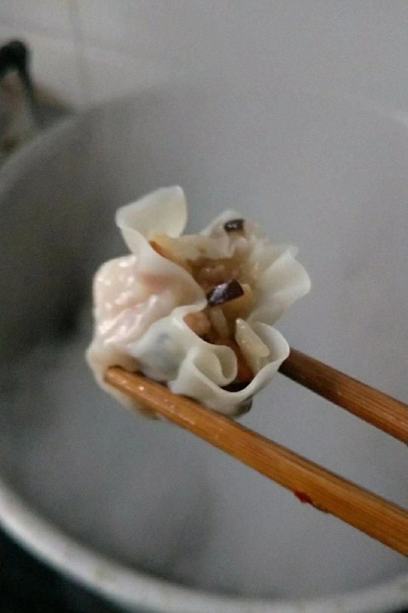 饺子皮咸蛋黄烧麦