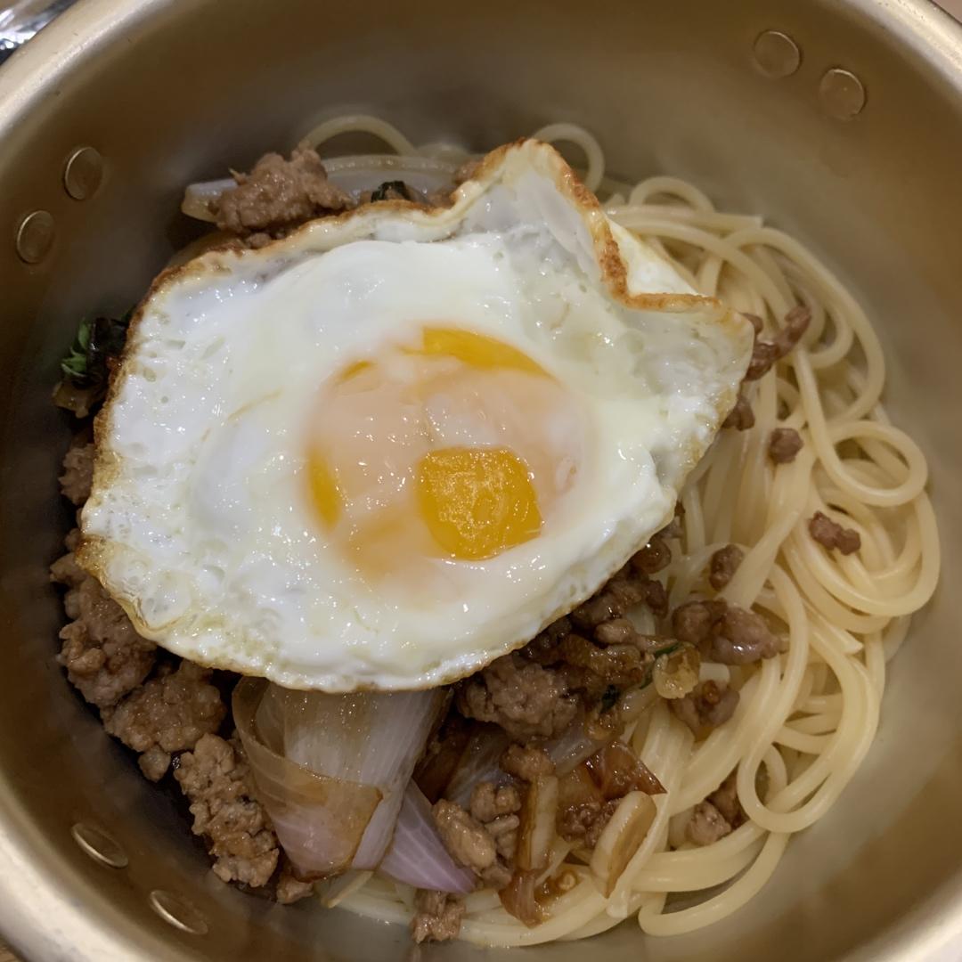 无敌好吃～泰式罗勒叶猪肉碎