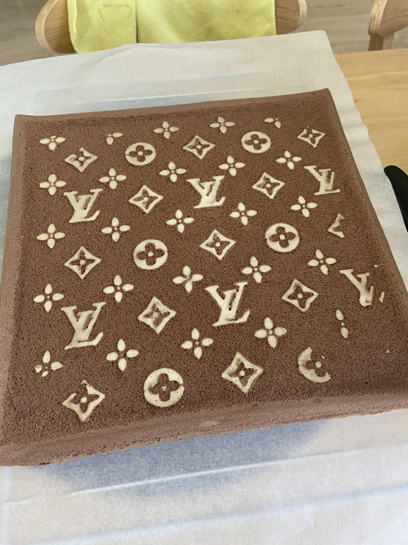 手绘香奈儿蛋糕卷，lv图案也是同样做法哈！