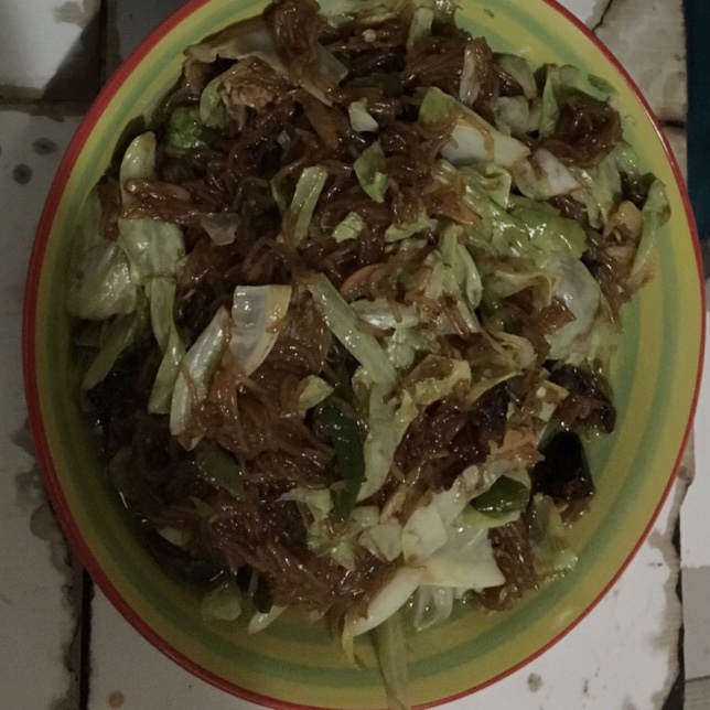 卷心菜炒粉丝 Glass noodles with Cabbage