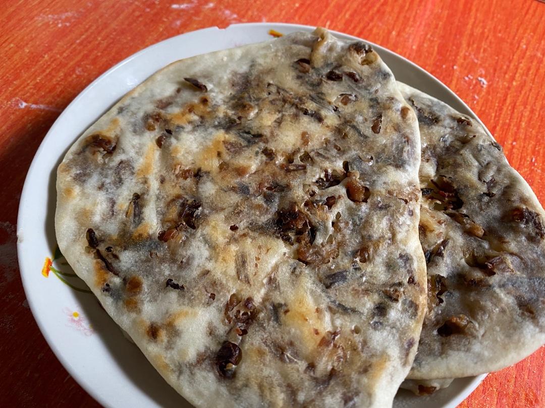 梅干菜肉饼（平底锅煎和烤箱烤两种吃法）