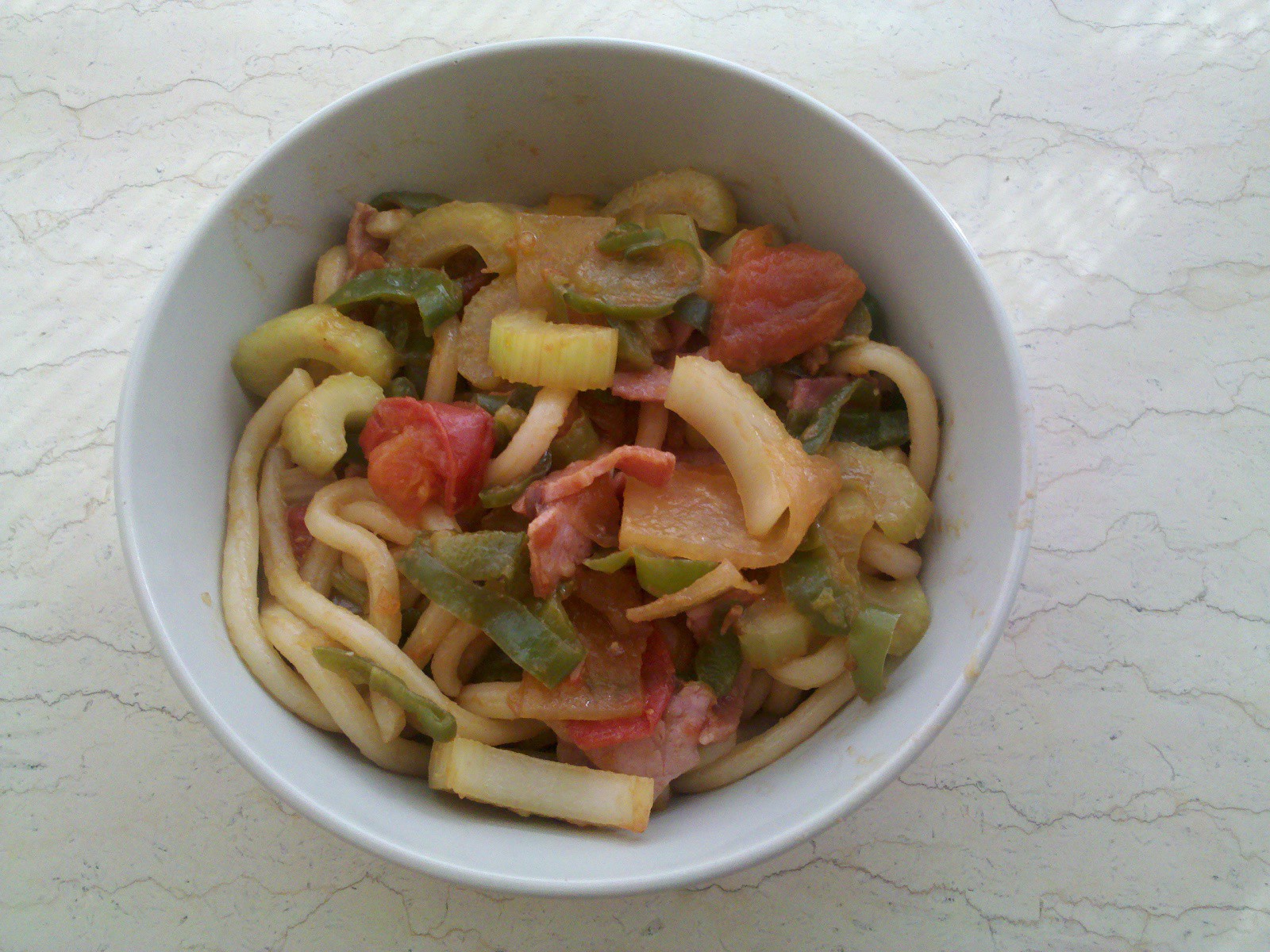 黑椒培根乌冬面