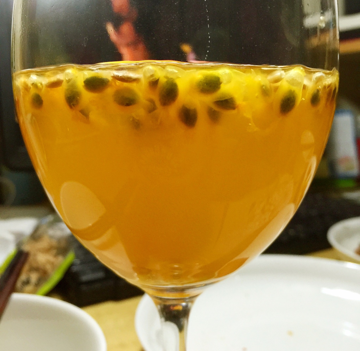 百香果的朴素吃法（百香果汁）