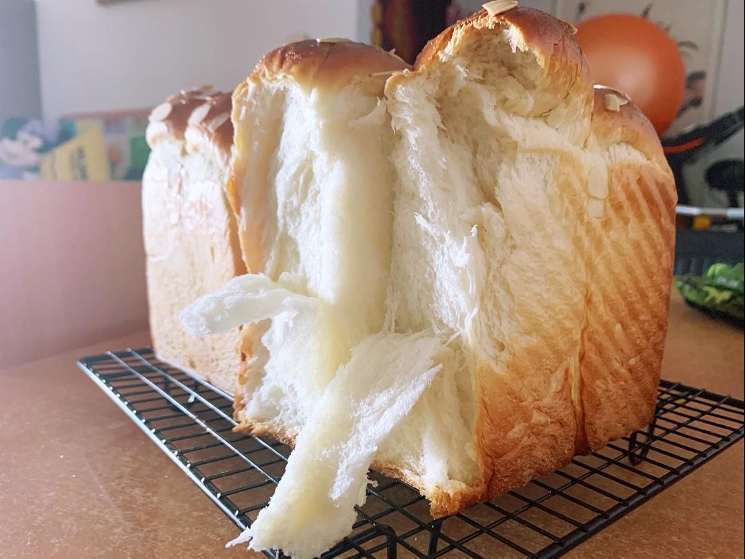 水立方北海道牛奶淡奶油吐司100%中种面包松软拉丝