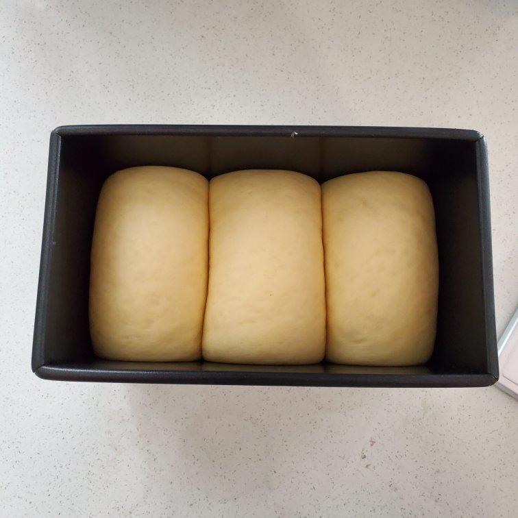 吐司，奶香手撕面包，超级香浓