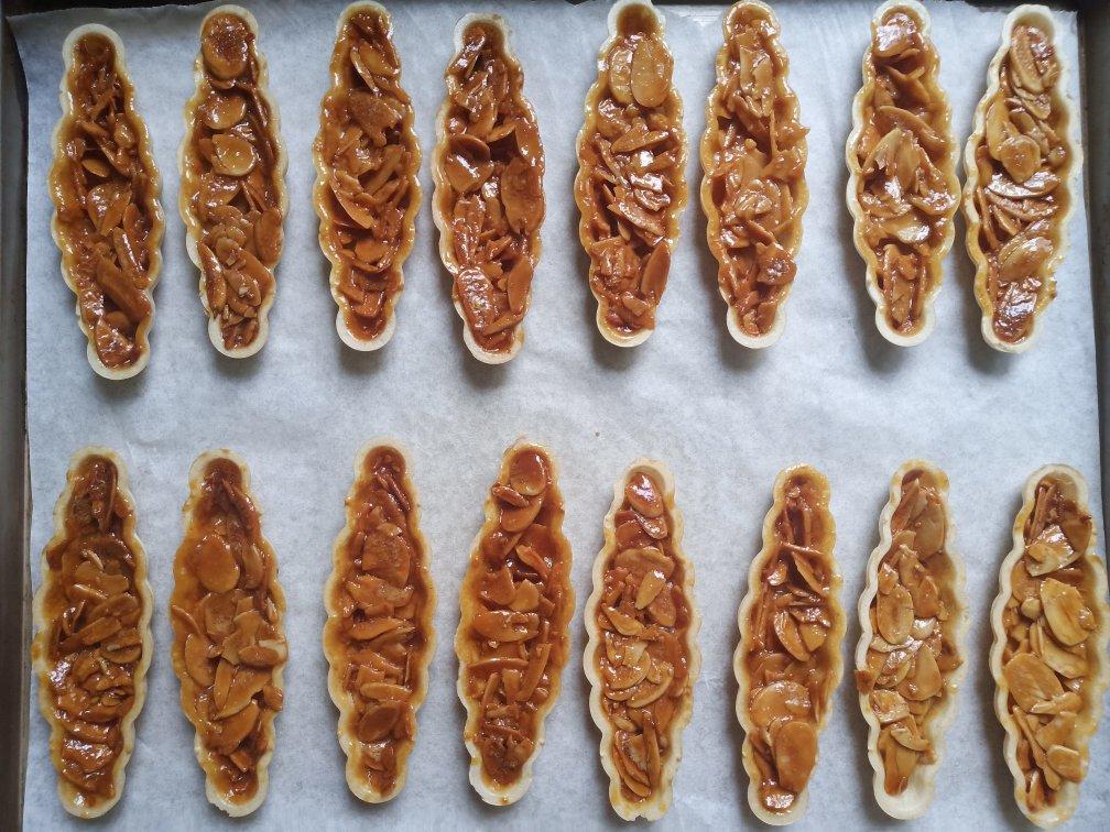 视频🚢一次搞定3种口味｜焦糖坚果糯米船｜不测温，不冷冻｜低糖｜简单｜0难度