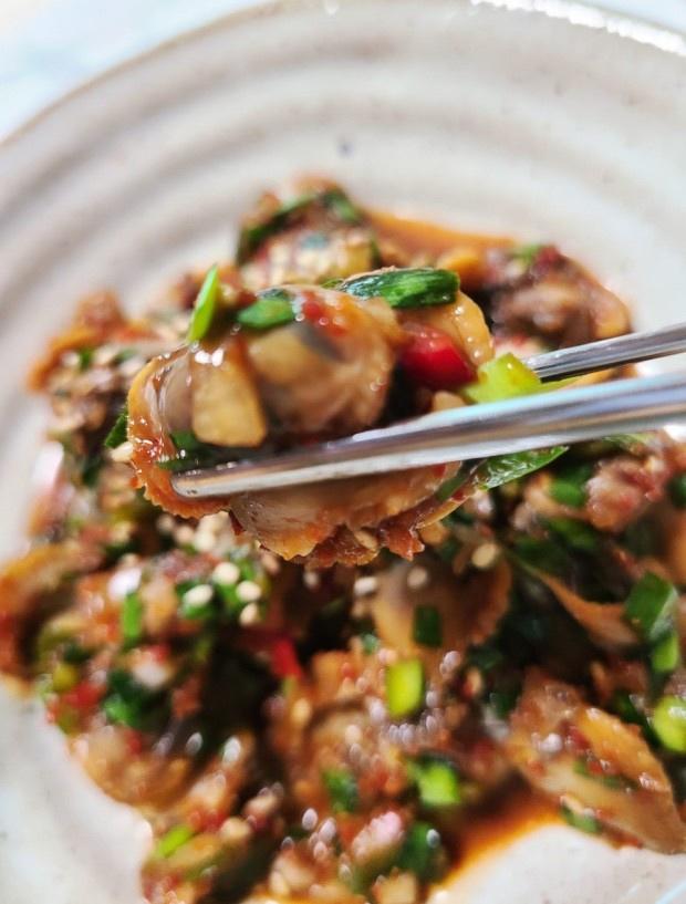 꼬막무침韩式凉拌泥蚶下酒下饭小菜毛蚶的做法