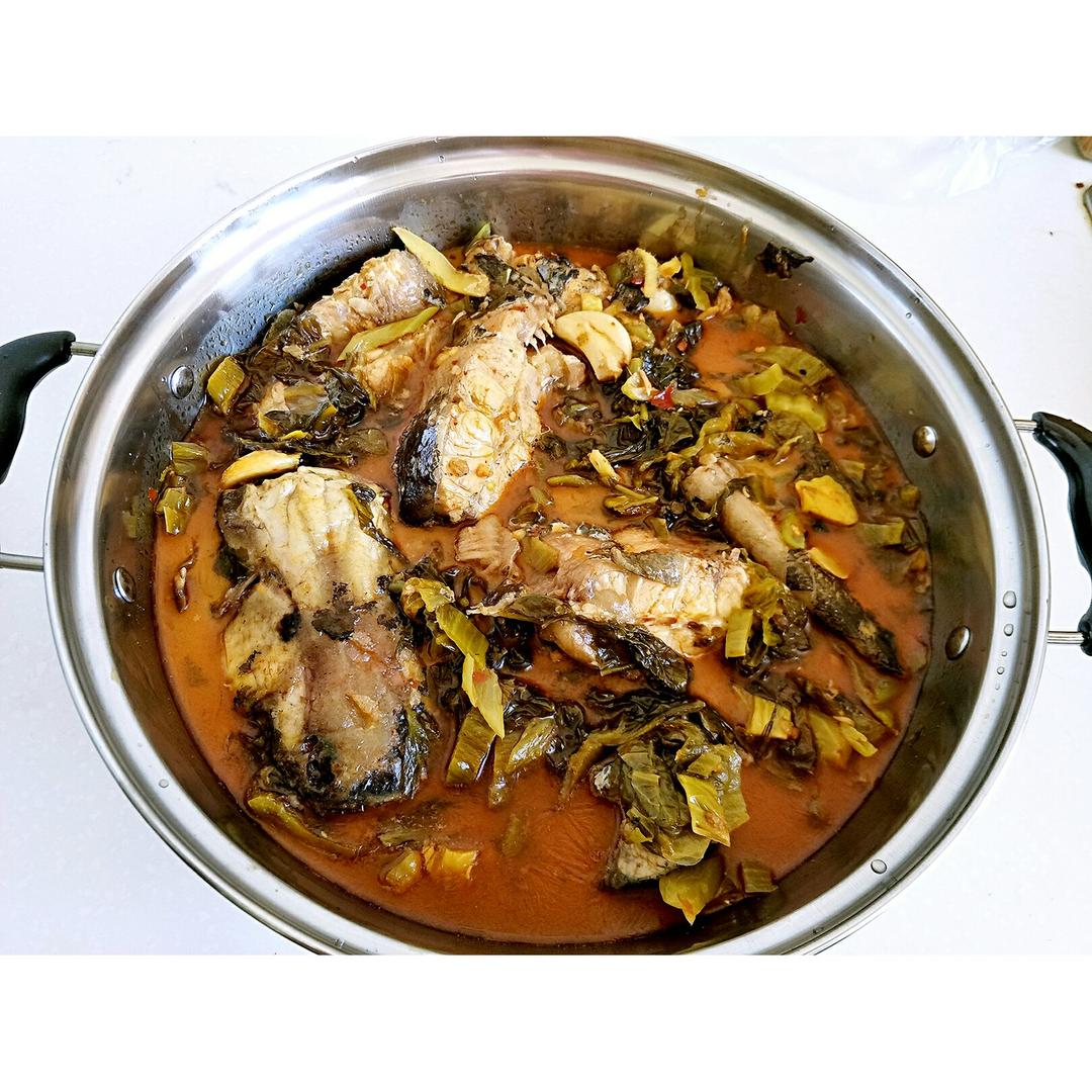 *冰爽茶*做的酸菜焖鲶鱼