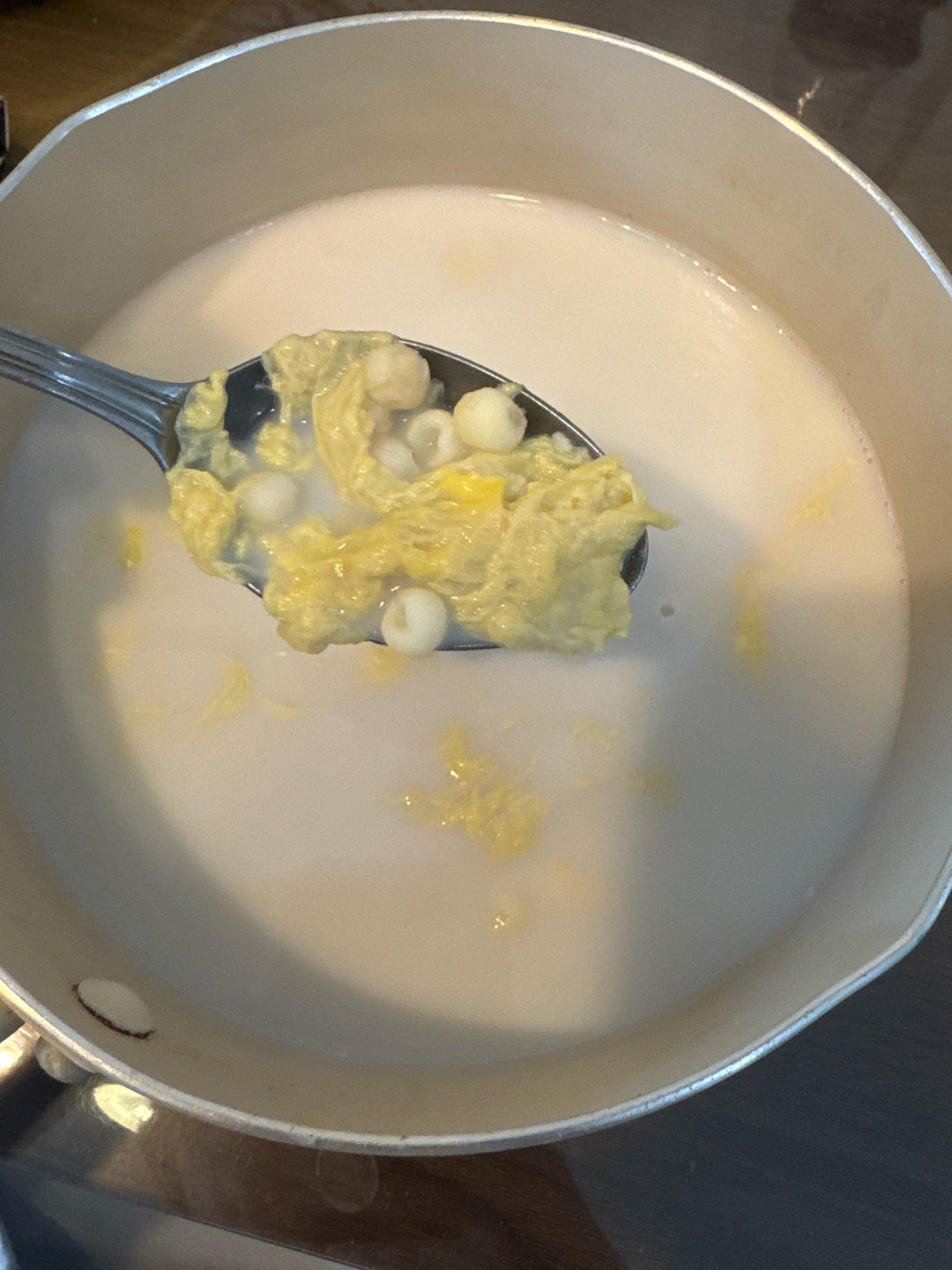地道潮州美食--芡实椰汁汤