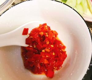 下饭西红柿木耳炖豆腐的做法 步骤3