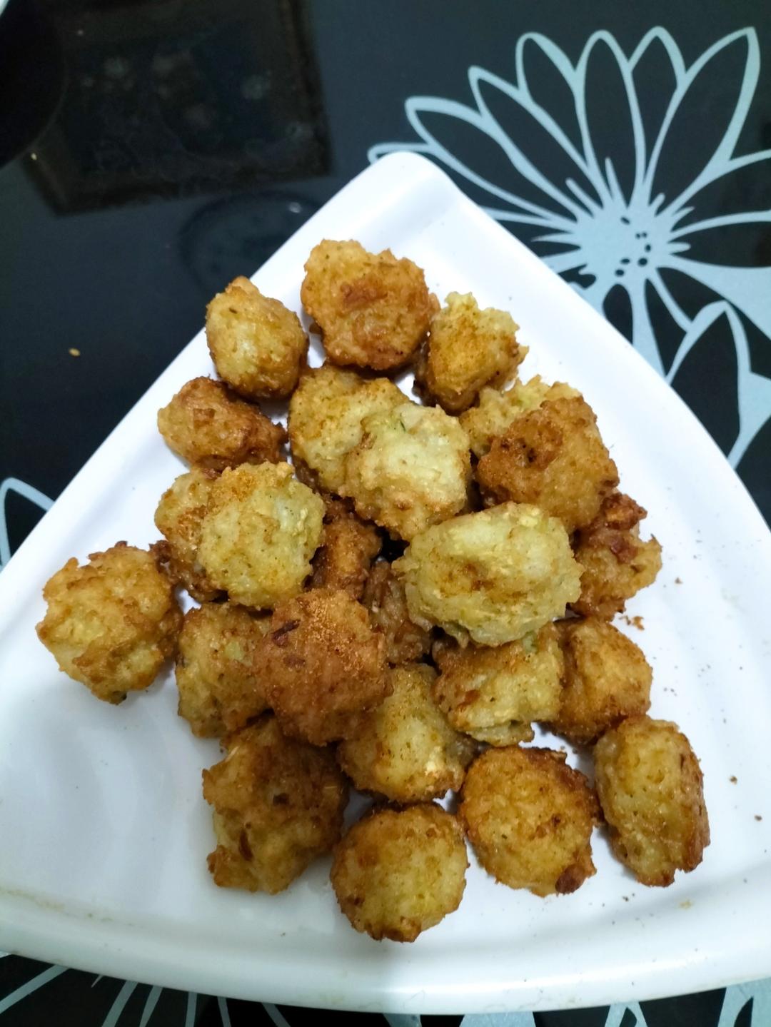 炸萝卜丝丸子