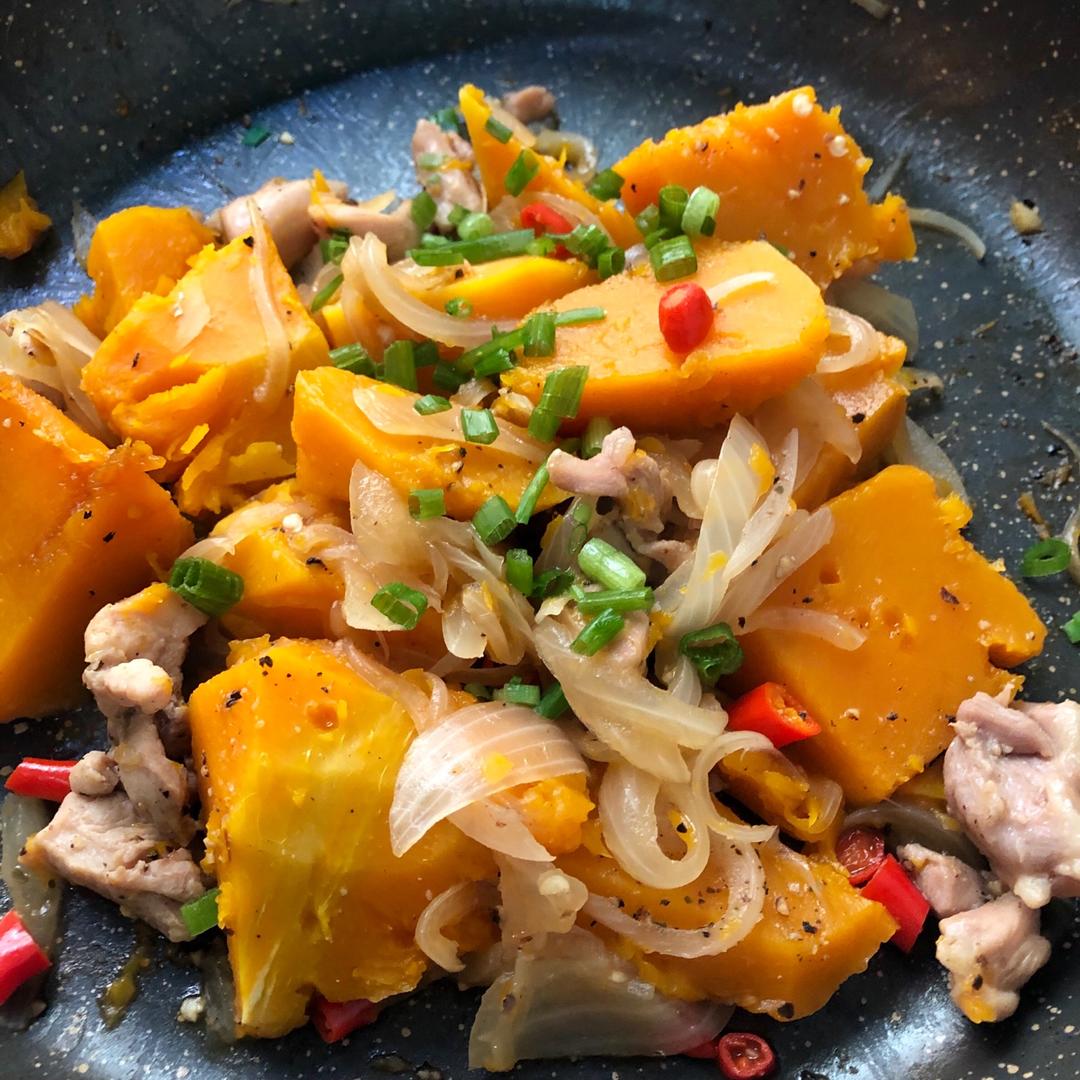 下饭菜-南瓜焖鸡腿肉