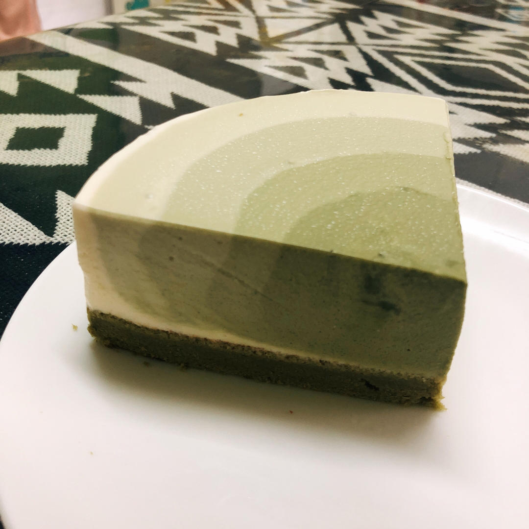 渐变抹茶慕斯蛋糕：我Amanda带着既美又作的抹茶甜点又来了！【曼食慢语】
