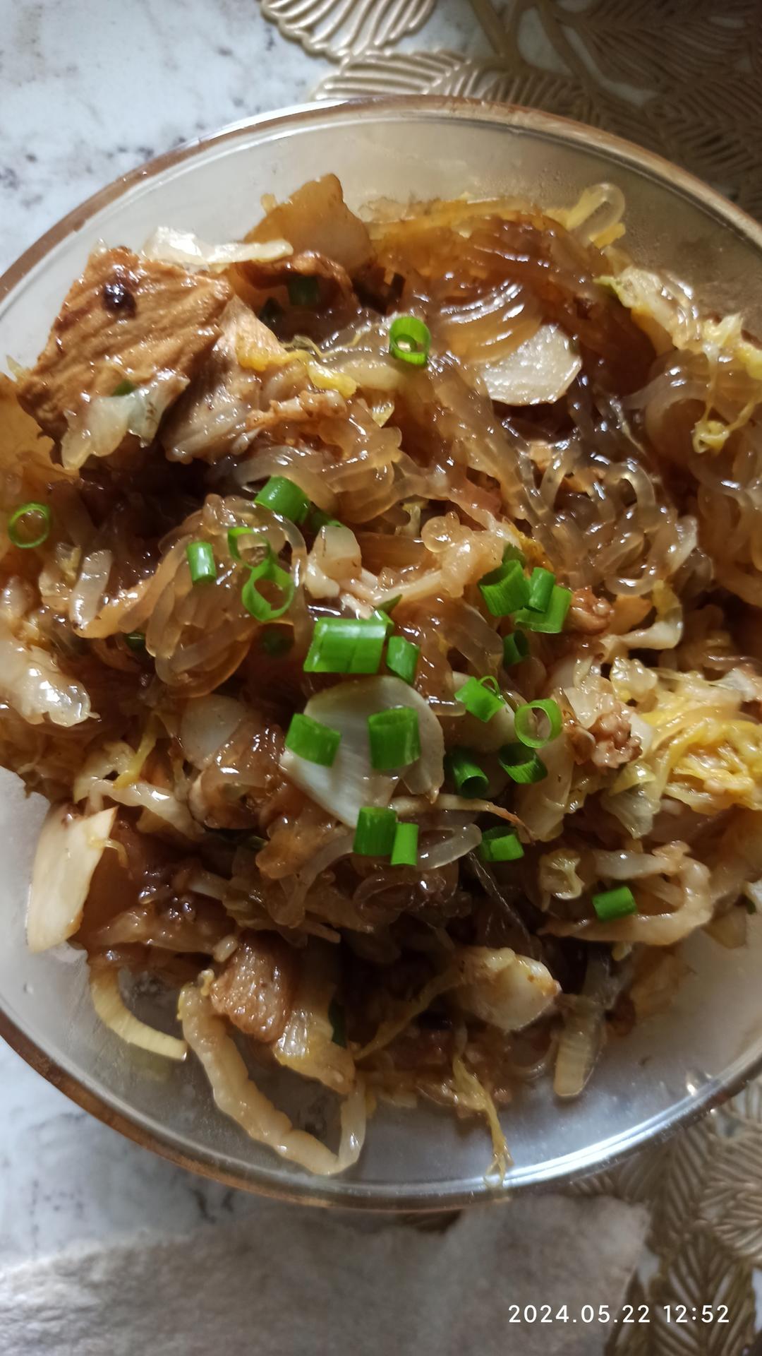 东北酸菜猪肉炖粉条