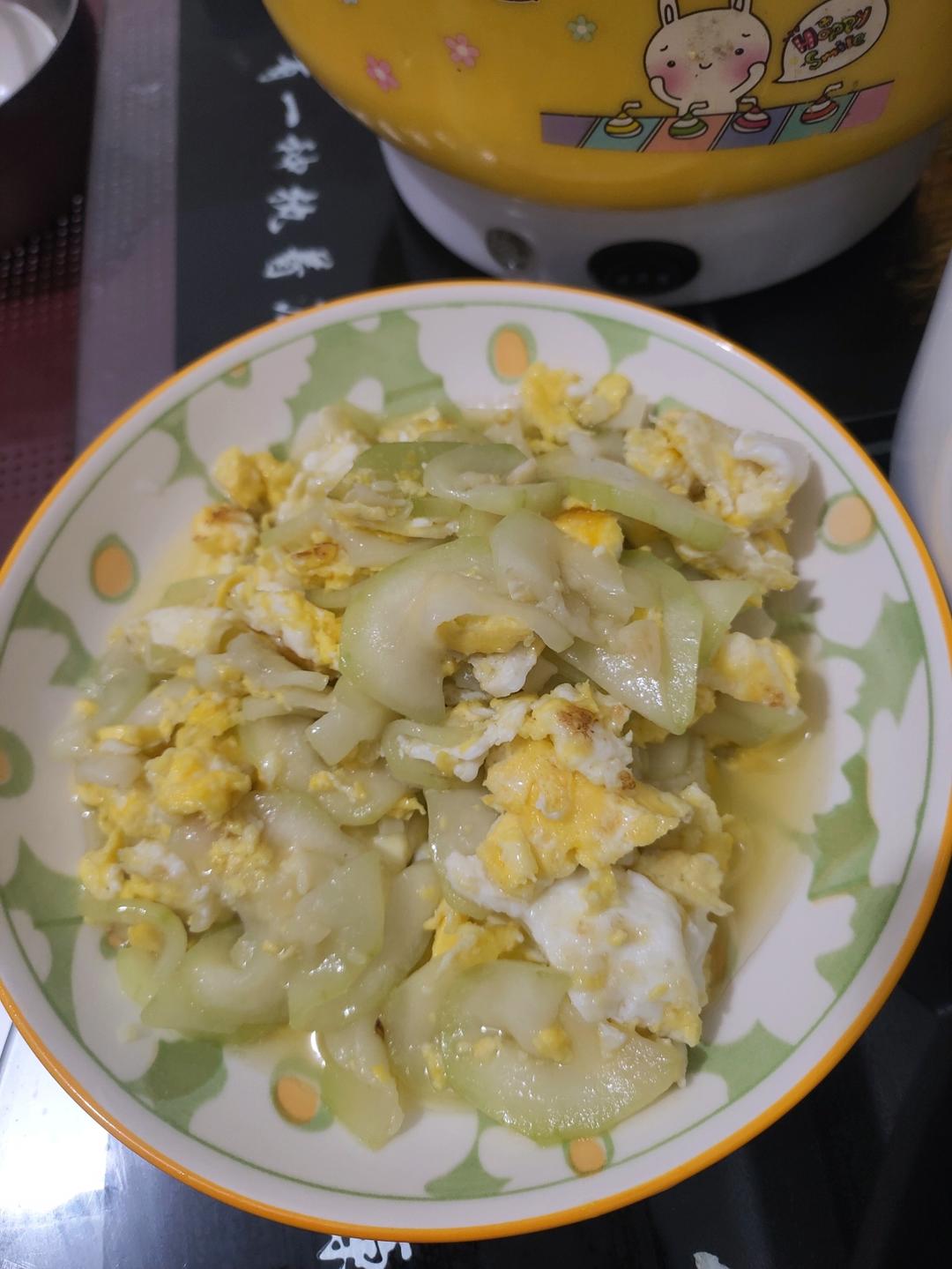 清香的西葫芦炒鸡蛋