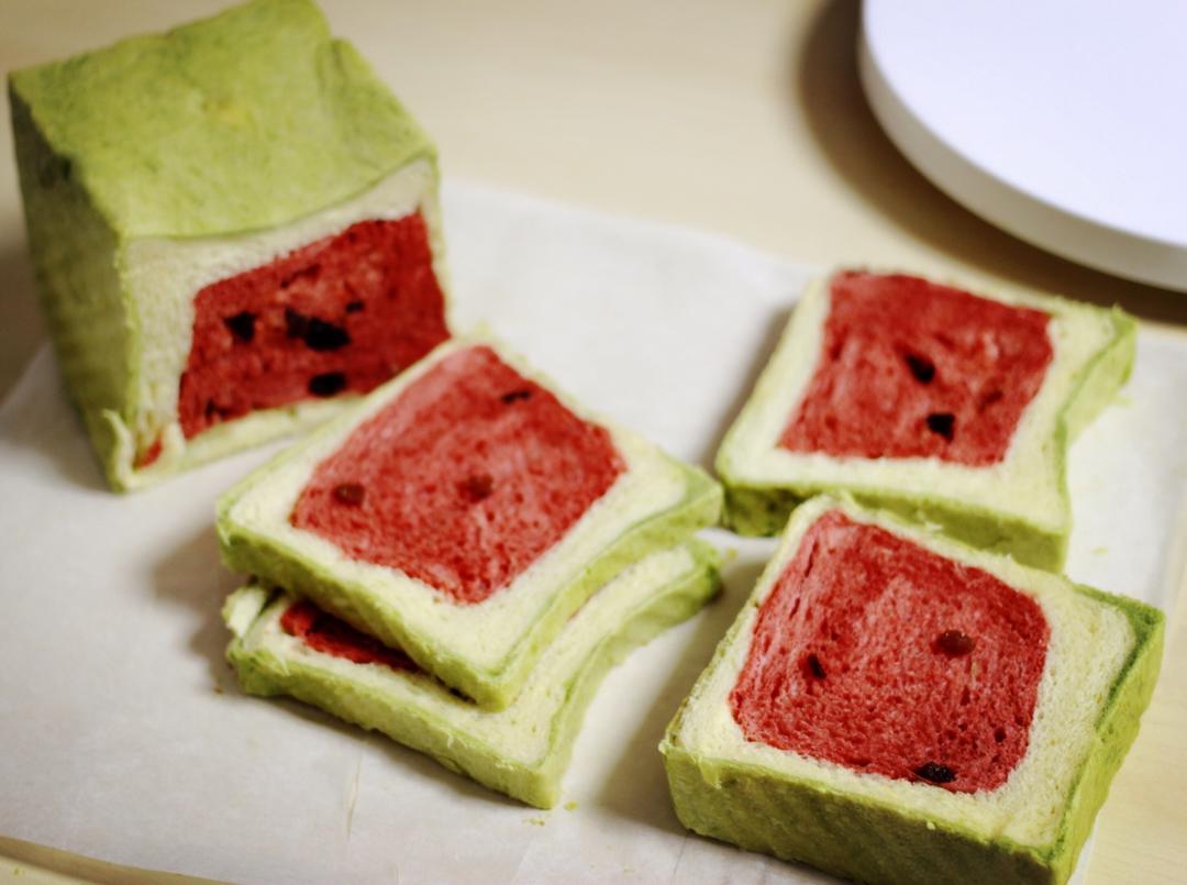 mamimicheza做的西瓜吐司~面包也可以萌!