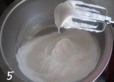 抹茶红豆卷的做法 步骤5