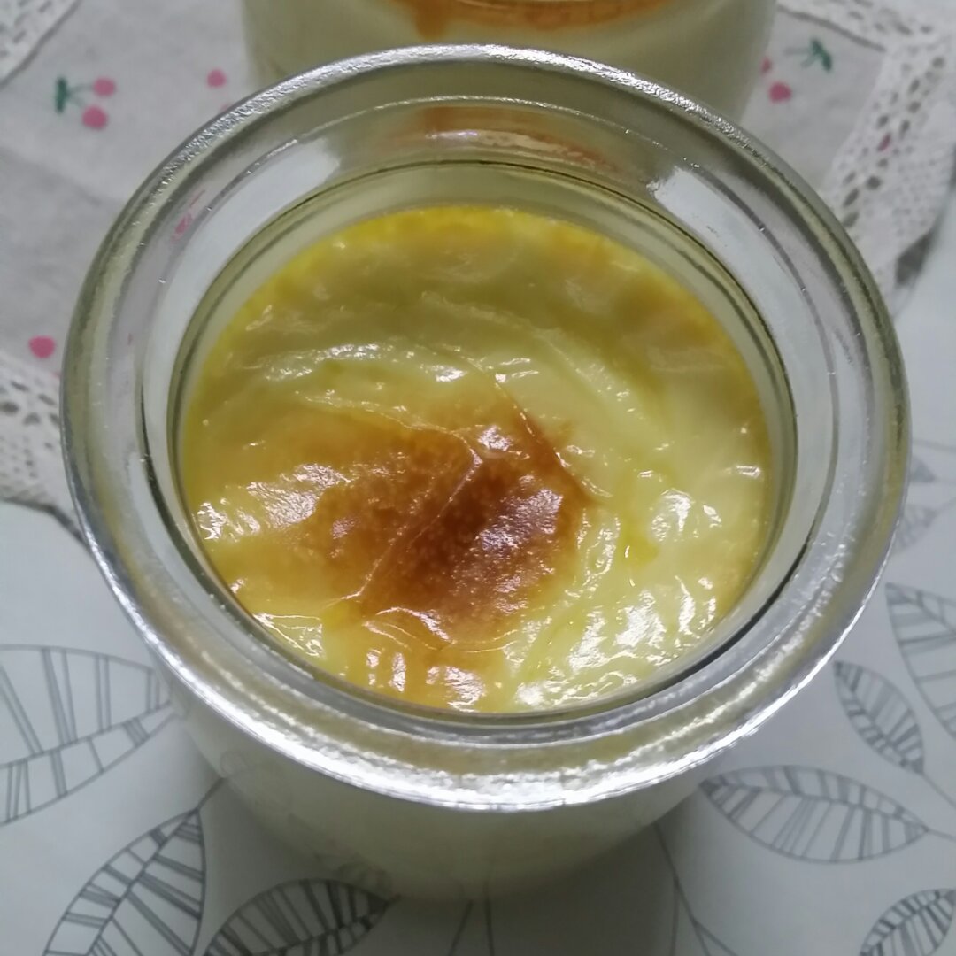 Crèmebrulée。法式烤布雷。焦糖布丁。