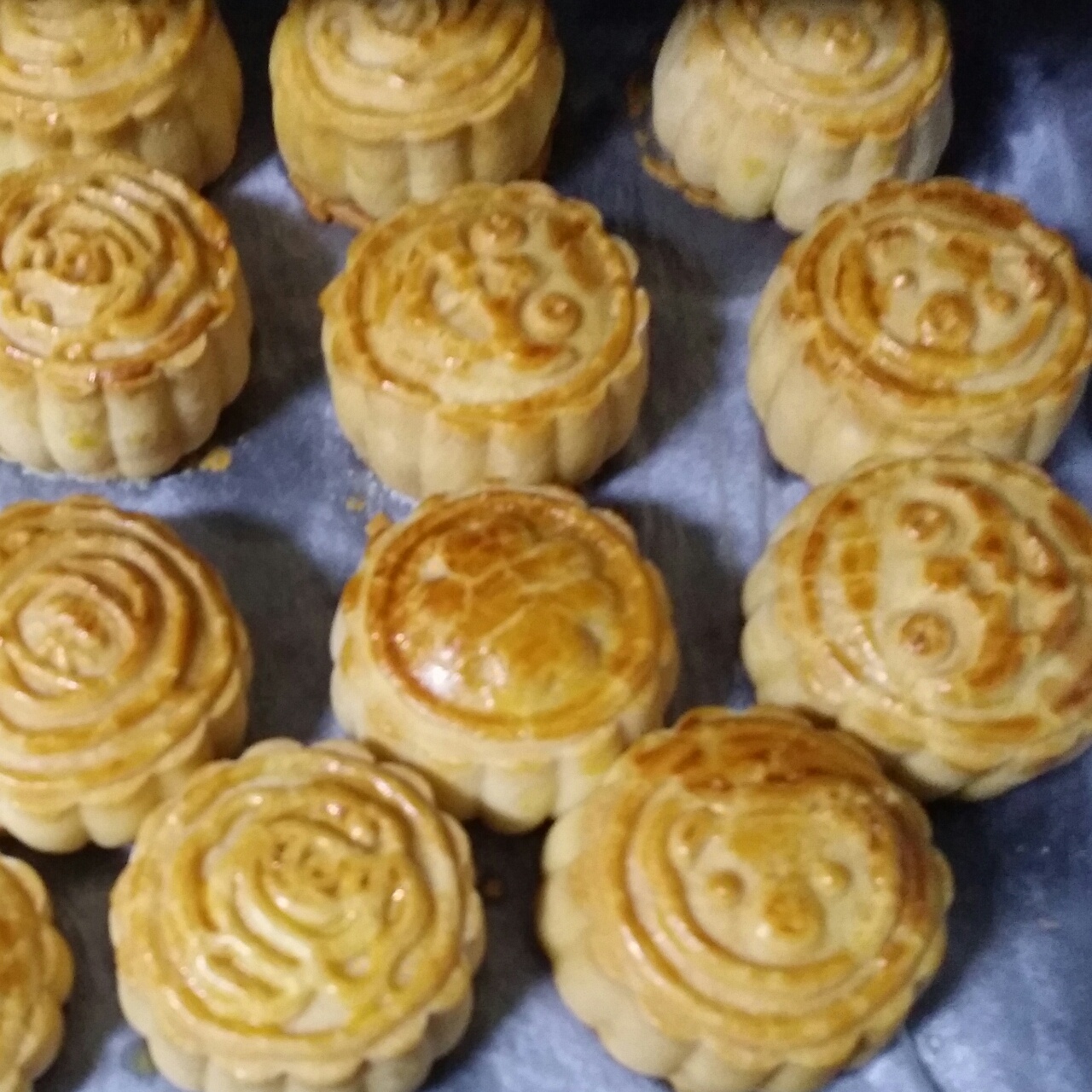 广式栗蓉月饼