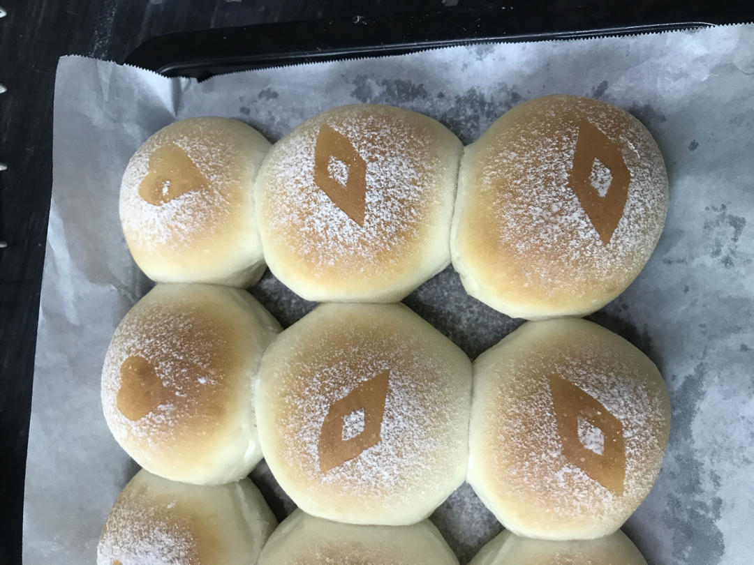 超软的酸奶小餐包