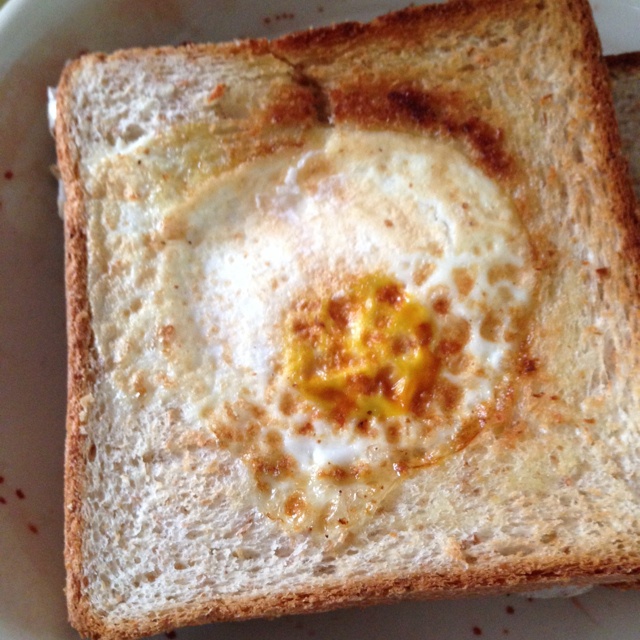 荷包蛋土司