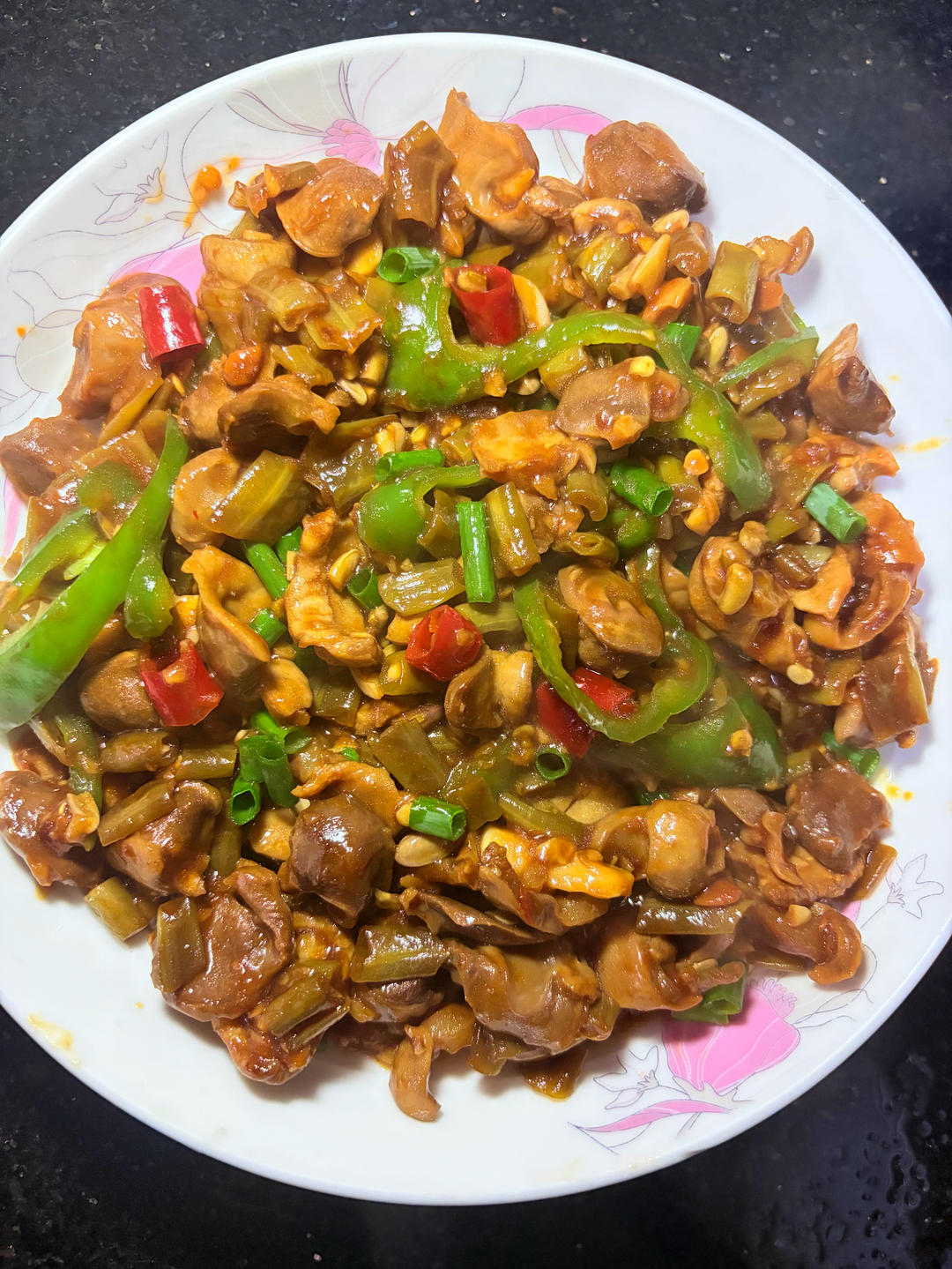 自制酸豆角炒鸡肾，香辣脆爽超下饭！