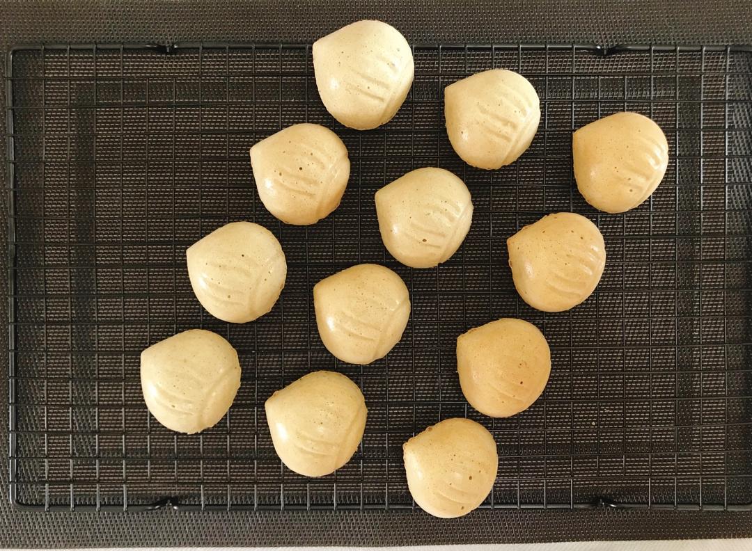 原味海绵纸杯蛋糕（非常适合裱花、盖糖皮的cupcake方子）